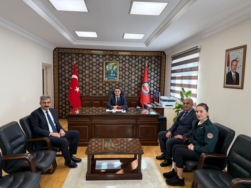 26 Ocak Dünya Gümrük Günü Münasebetiyle  Sakarya Gümrük Müdürlüğü Yetkilileri Sayın  Kaymakamımızı  Ziyaret Etti.